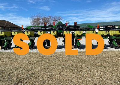 2012 John Deere 1720 12 row 30